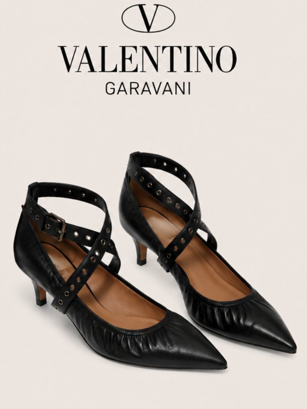 Valentino Garavani Love Latch Black Leather Grommet Pointed Toe Pumps EU 37